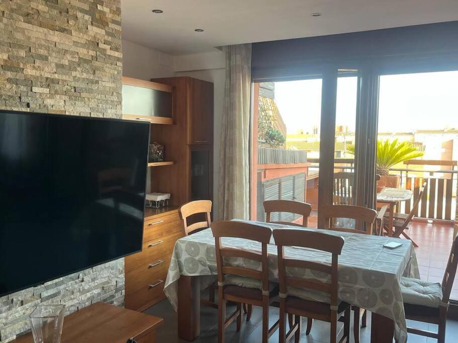Atico Luminoso Centrico Y Comodo Apartment Фигерас Екстериор снимка